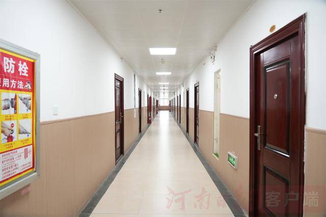 从8人间到夫妻房<strong></p>
<p>天桥起重股票</strong>,郑州富士康员工幸福安居“进行时”