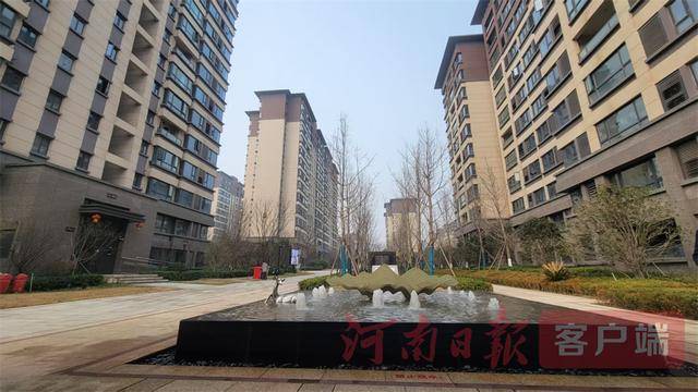 从8人间到夫妻房<strong></p>
<p>天桥起重股票</strong>,郑州富士康员工幸福安居“进行时”