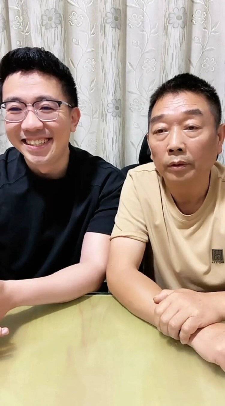 章莹颖男友国庆探望章父并协助直播<strong></p>
<p>天桥起重股票</strong>，网友劝其早点结婚，本人回应