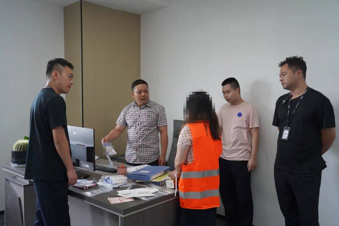 “大师”<strong></p>
<p>酒鬼酒股票</strong>，你算到自己今天被抓了吗？