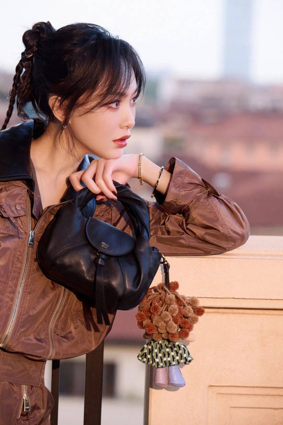 时装周上的女明星<strong></p>
<p>酒鬼酒股票</strong>,秋冬氛围感一键封顶!