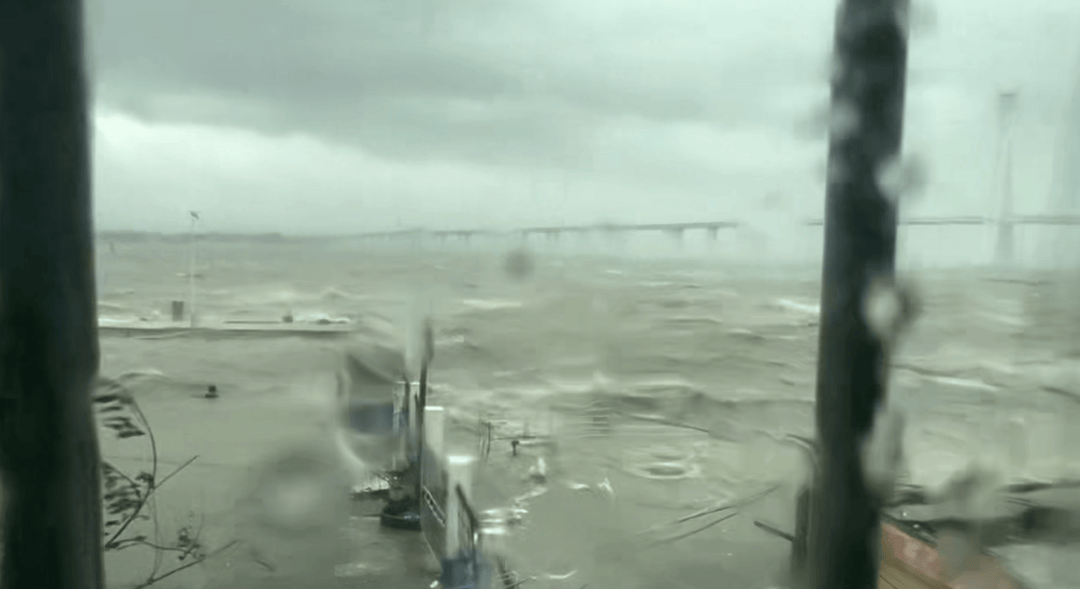 突发!海水倒灌<strong></p>
<p>酒鬼酒股票</strong>,涌上路面,多地紧急宣布"五停"!又有新台风生成