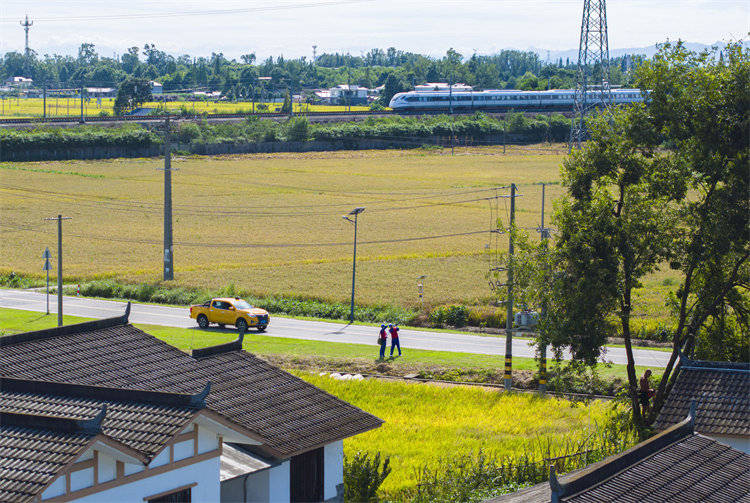 阖家团圆时<strong></p>
<p>赢时胜股票</strong>,他们守护蓉城灯火