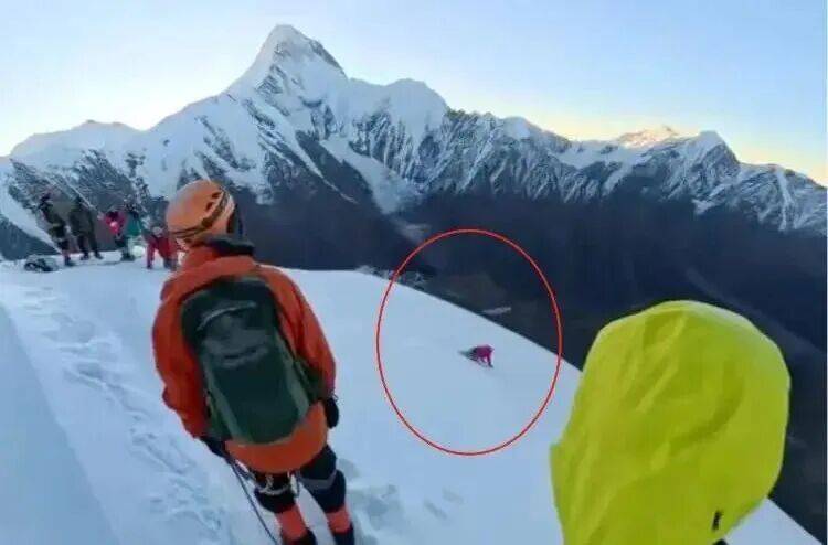 打卡拍照<strong></p>
<p>赢时胜股票</strong>,再美也不能用生命对焦