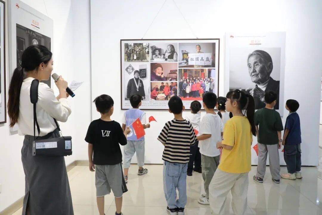 金坛图书馆国庆中秋活动精彩回顾 | 举国同欢庆<strong></p>
<p>华菱钢铁股票</strong>，月满聚中秋