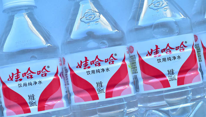 【独家】被传接受调查的娃哈哈核心成员严学峰已正常上班