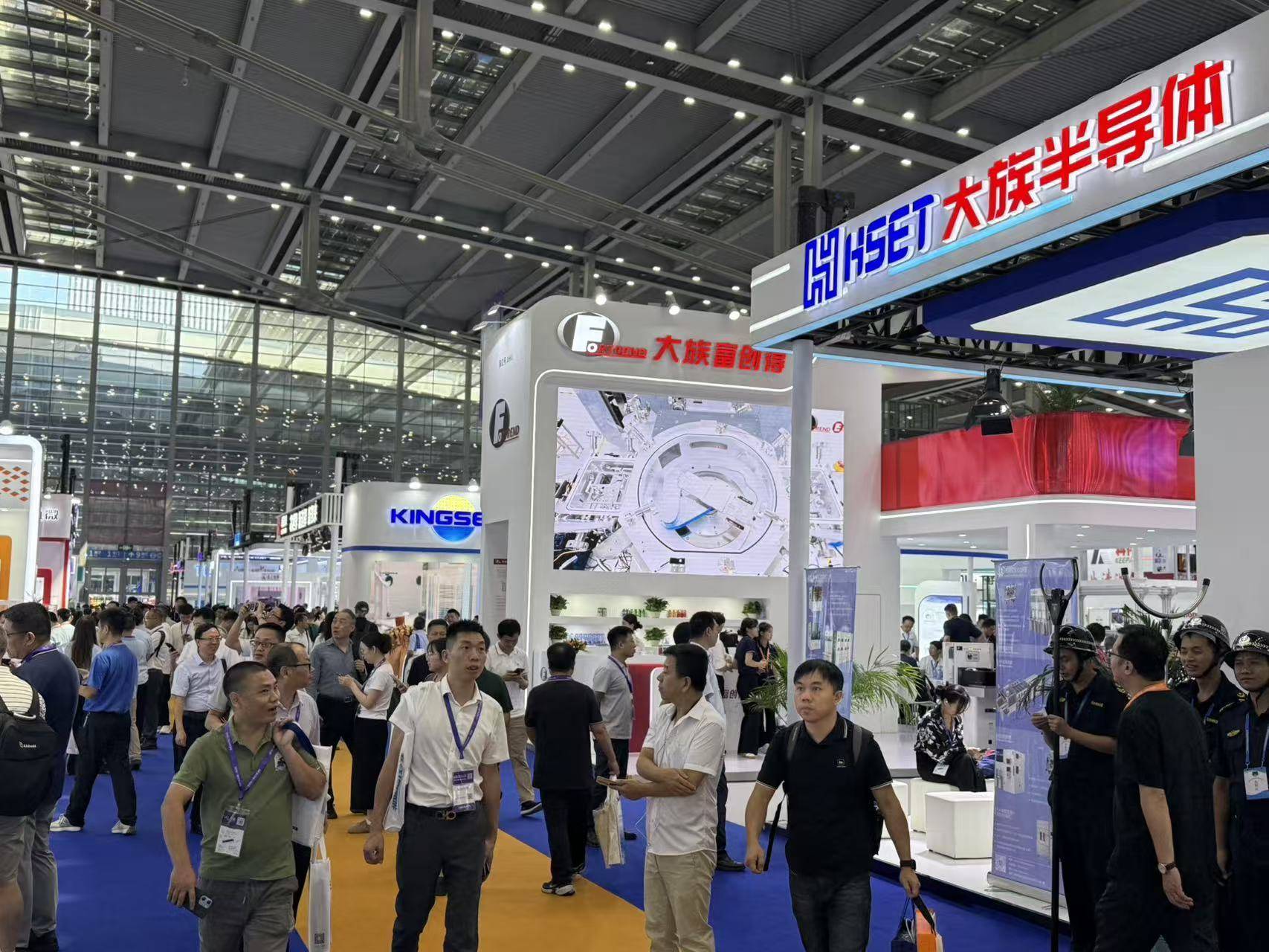 不止新凯来<strong></p>
<p>股票论坛网</strong>,逾115家深圳半导体企业亮相2025湾芯展