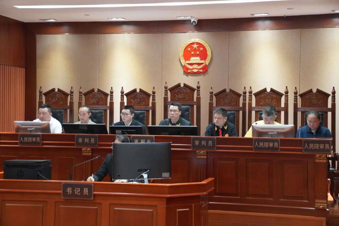 【以案释法】买演唱会票遭“假黄牛”用1068号段诈骗<strong></p>
<p>股票论坛网</strong>，号商被判赔50万元！