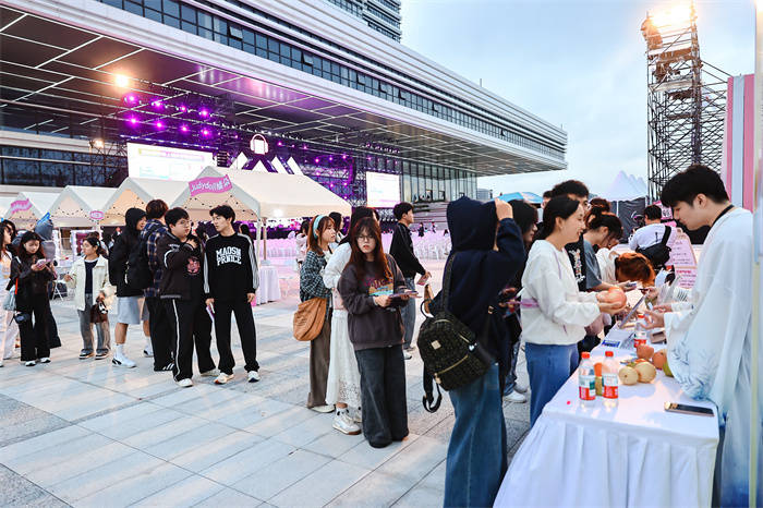 活力唱响青春经济<strong></p>
<p>东晶电子股票</strong>,第四届青春上海大学生音乐节绽放南上海科创中心