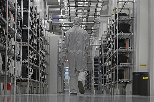 “德法支持欧盟对华贸易强硬<strong></p>
<p>陕西能源股票</strong>,德国提议:考虑动用‘核选项’”