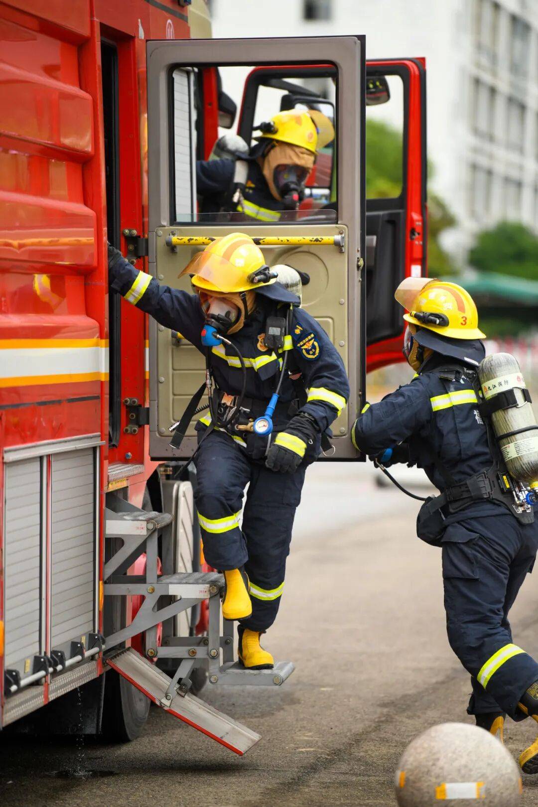 燃动赛场<strong></p>
<p>三友化工股票</strong>！三明消防激战 2025全省岗位练兵“龙虎榜”比武