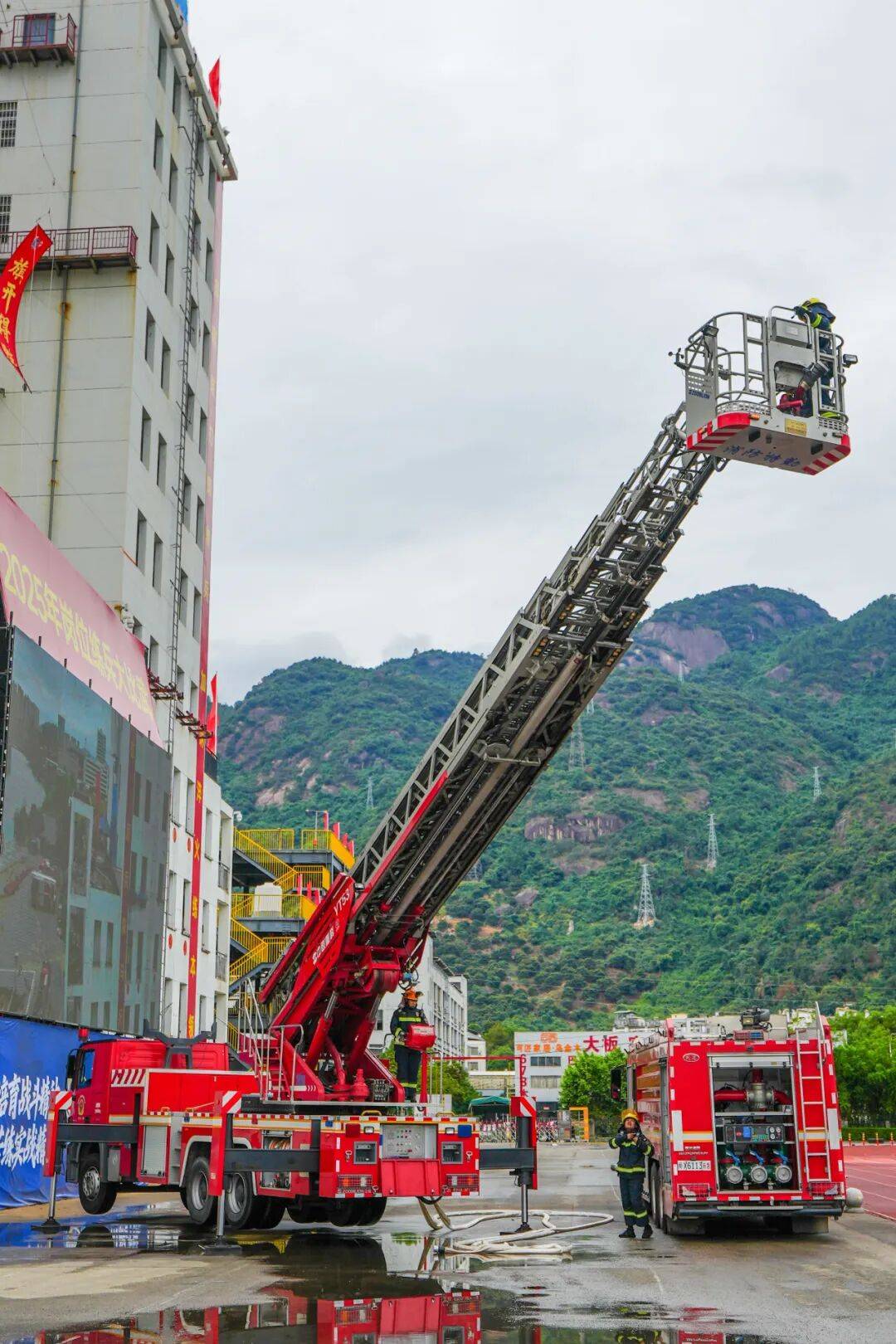 燃动赛场<strong></p>
<p>三友化工股票</strong>！三明消防激战 2025全省岗位练兵“龙虎榜”比武