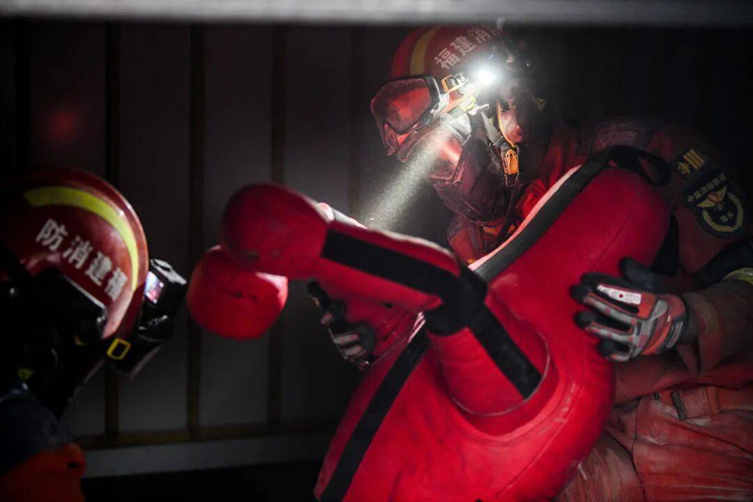 燃动赛场<strong></p>
<p>三友化工股票</strong>！三明消防激战 2025全省岗位练兵“龙虎榜”比武