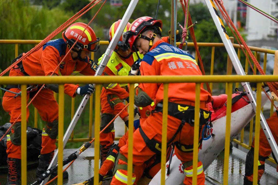 燃动赛场<strong></p>
<p>三友化工股票</strong>！三明消防激战 2025全省岗位练兵“龙虎榜”比武