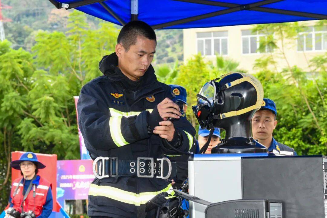 燃动赛场<strong></p>
<p>三友化工股票</strong>！三明消防激战 2025全省岗位练兵“龙虎榜”比武