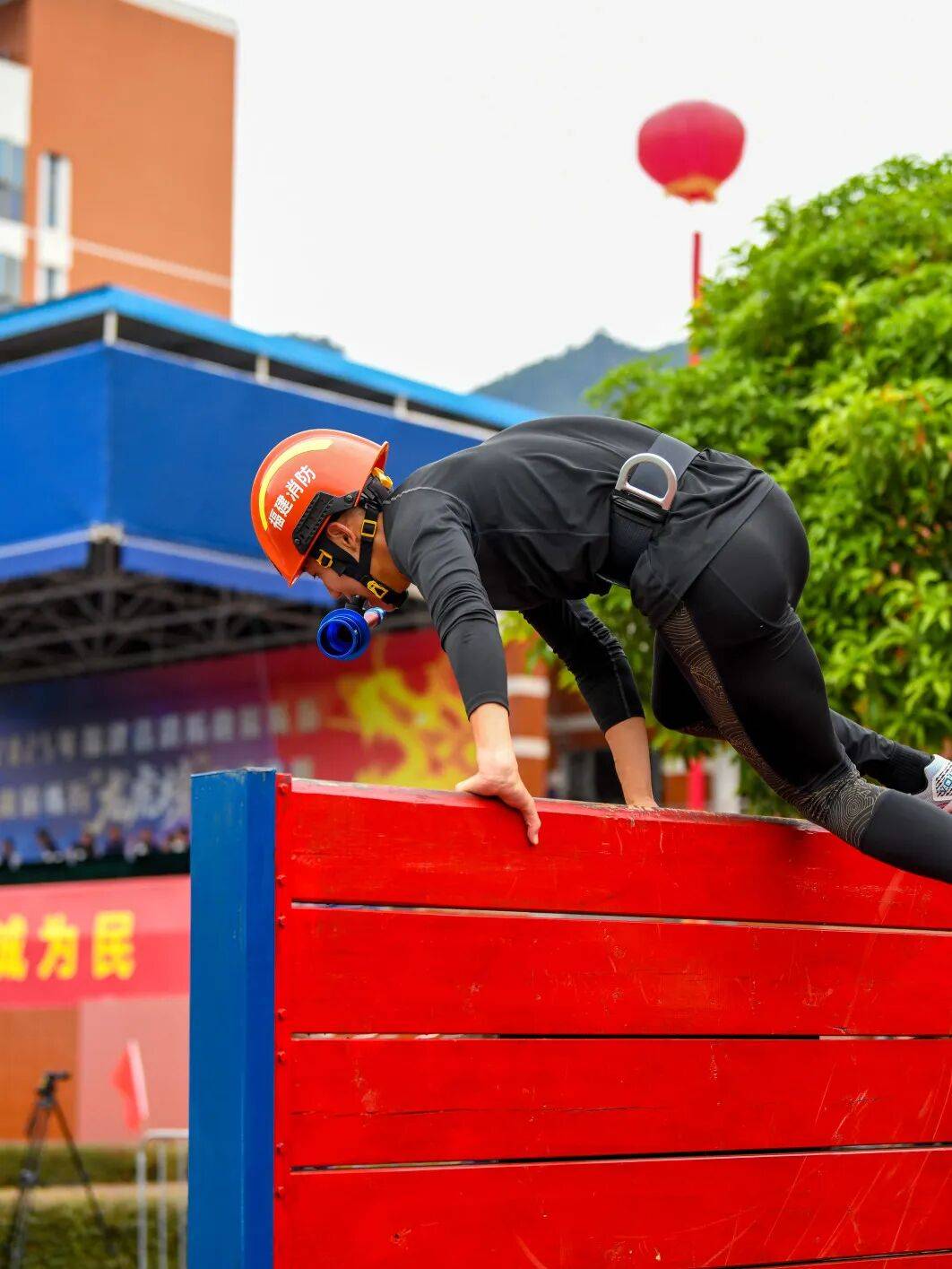 燃动赛场<strong></p>
<p>三友化工股票</strong>！三明消防激战 2025全省岗位练兵“龙虎榜”比武