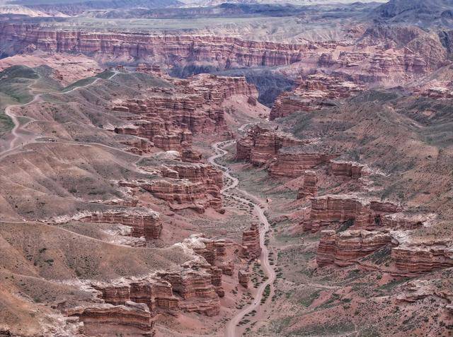 青年说 | 到中亚<strong></p>
<p>英特尔股票</strong>，奔赴一场激动人心的“探秘”