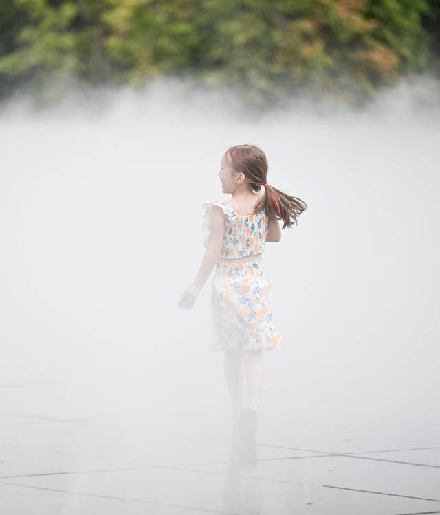 青年说 | 到中亚<strong></p>
<p>英特尔股票</strong>，奔赴一场激动人心的“探秘”