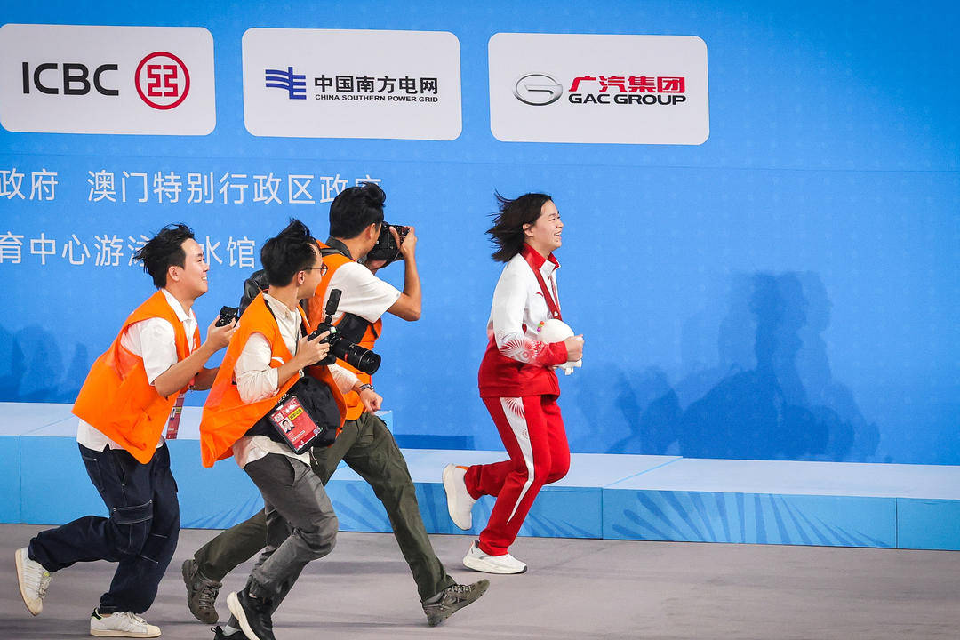 十五运惊现“水花消失术”<strong></p>
<p>股票怎么操作</strong>，全红婵复出首秀夺冠