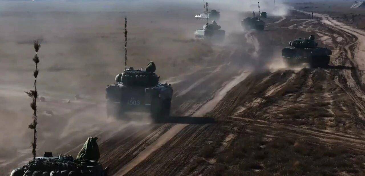 大场面!机器狗、无人机开路<strong></p>
<p>奇安信股票</strong>,实兵对抗演练画面公布