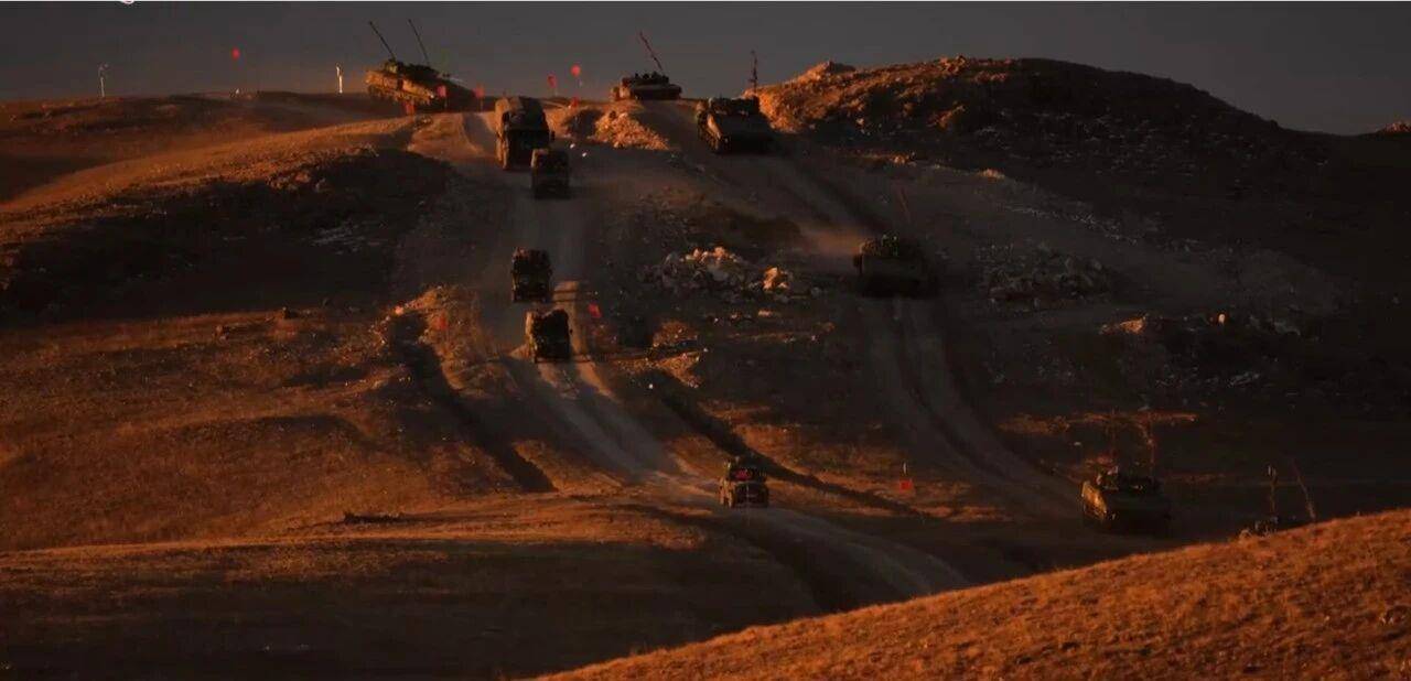 大场面!机器狗、无人机开路<strong></p>
<p>奇安信股票</strong>,实兵对抗演练画面公布