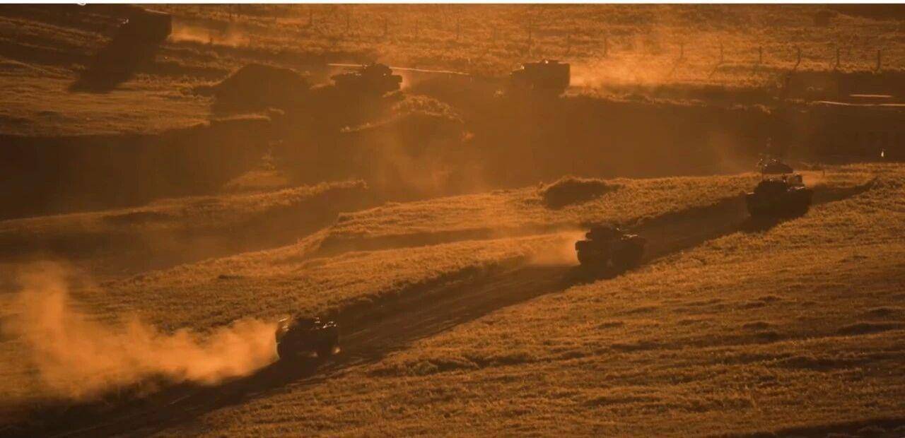 大场面!机器狗、无人机开路<strong></p>
<p>奇安信股票</strong>,实兵对抗演练画面公布