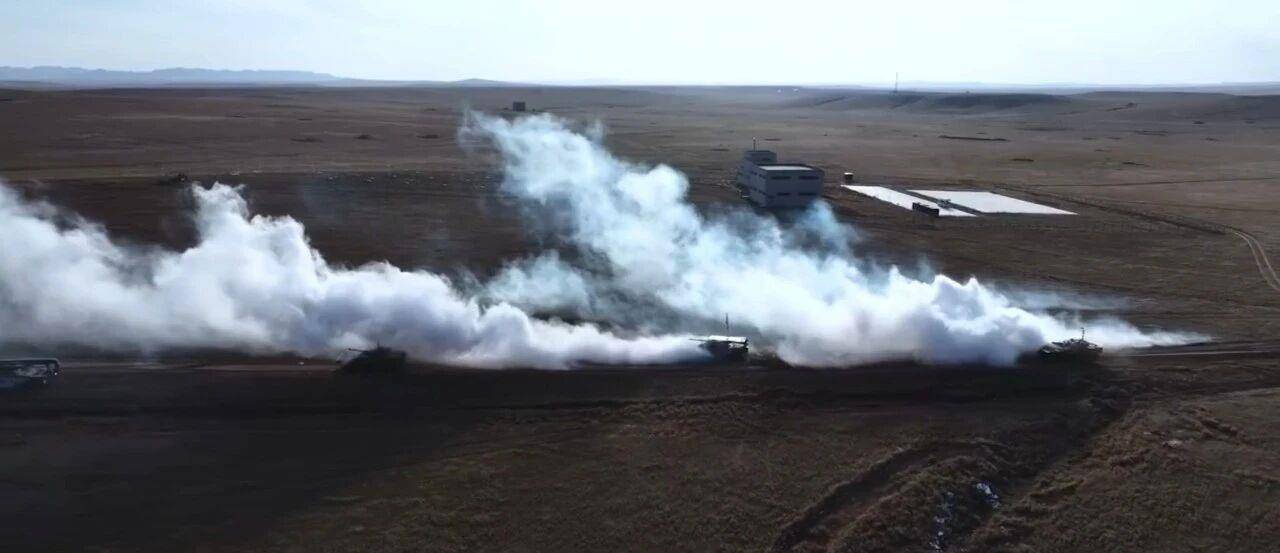 大场面!机器狗、无人机开路<strong></p>
<p>奇安信股票</strong>,实兵对抗演练画面公布