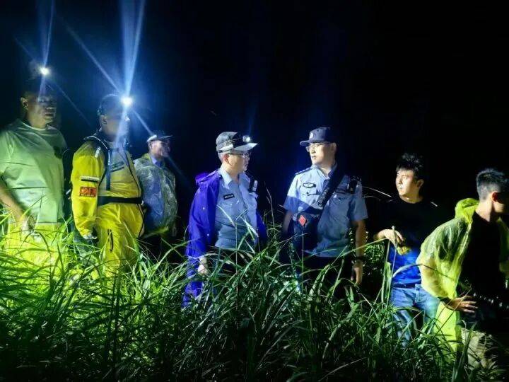 禁止任何形式穿越<strong></p>
<p>奇安信股票</strong>!杭州一地发布最严禁令