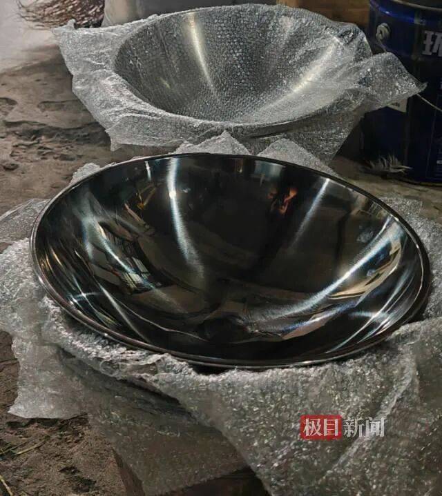 “传家锅”工厂账号粉丝已超260万<strong></p>
<p>神州泰岳股票</strong>,对话锅厂负责人傅家兄弟:30年老锅依然能用,证明当年造锅选择是对的