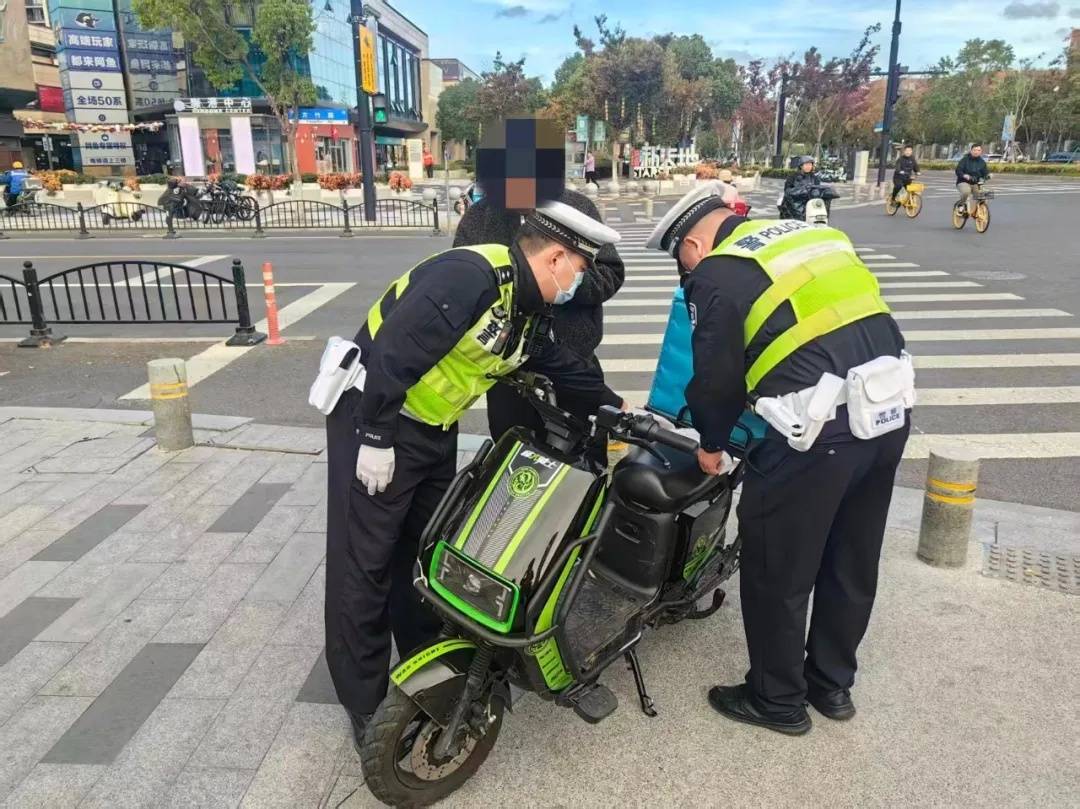 上海警方：全市严查<strong></p>
<p>龙湖股票</strong>，请市民坚决抵制！一周内多人被罚款！