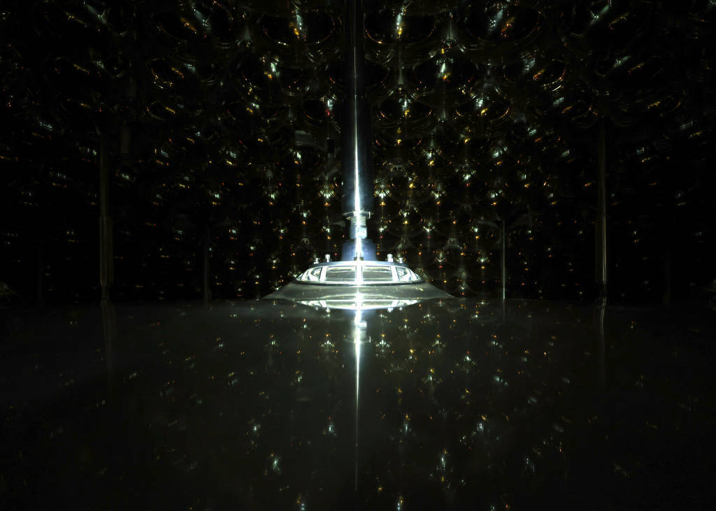 镜头内外|地下700米<strong></p>
<p>鄂尔多斯股票</strong>,国之重器捕捉“幽灵粒子”