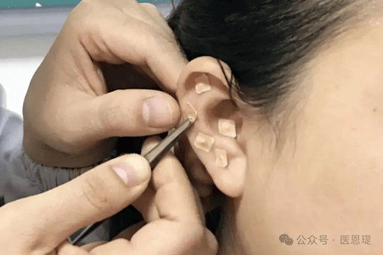 【眼科医院健康科普】秋冬季耳鼻喉疾病高发<strong></p>
<p>东方集团股票</strong>！- 医生教你科学防护