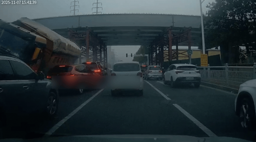 44岁女教师下班途中意外身亡!肇事者项某某被采取刑事强制措施<strong></p>
<p>中海达股票</strong>,事故详情披露