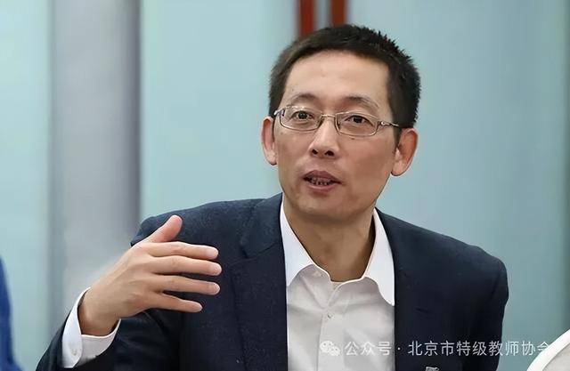 施一公:无论什么学科<strong></p>
<p>今天股票行情</strong>,物理、工程、生物、文科,我认为最不重要的是智商!