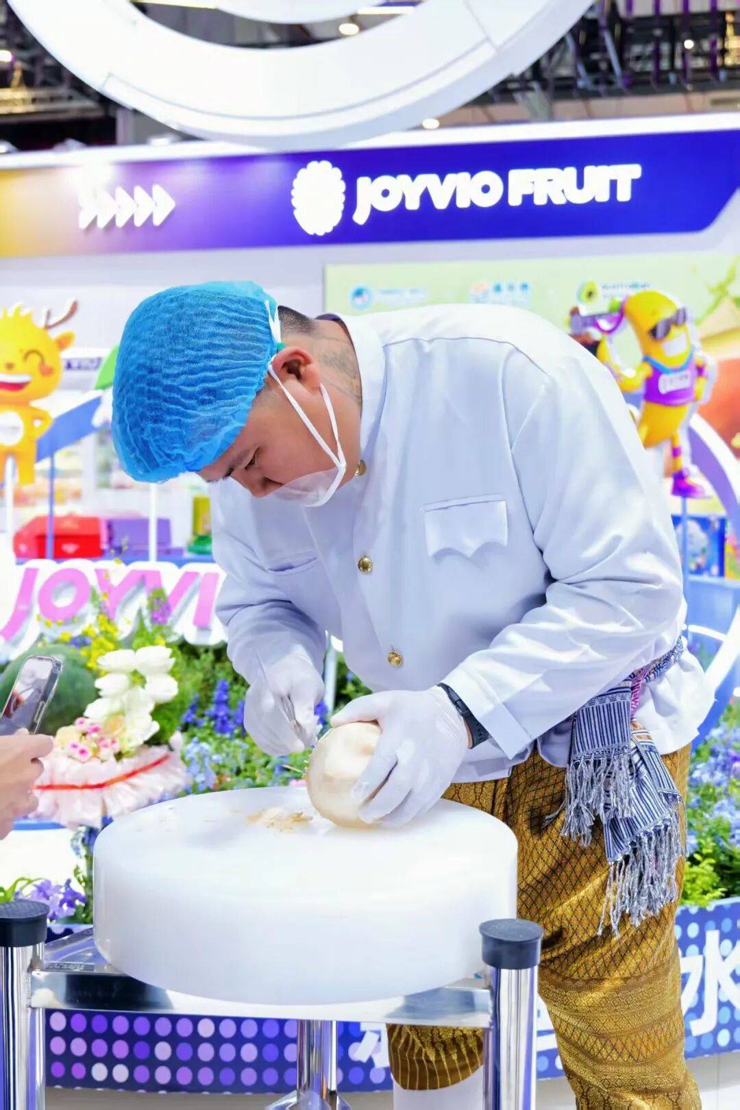 椰子水之外<strong></p>
<p>汇金科技股票</strong>,大公司争夺40亿元生椰市场