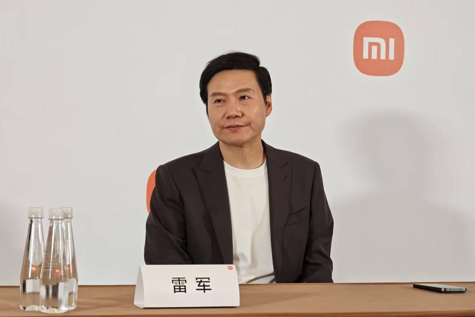 雷军宣布1亿港元增持后<strong></p>
<p>汇金科技股票</strong>,小米港股美股迎来上涨