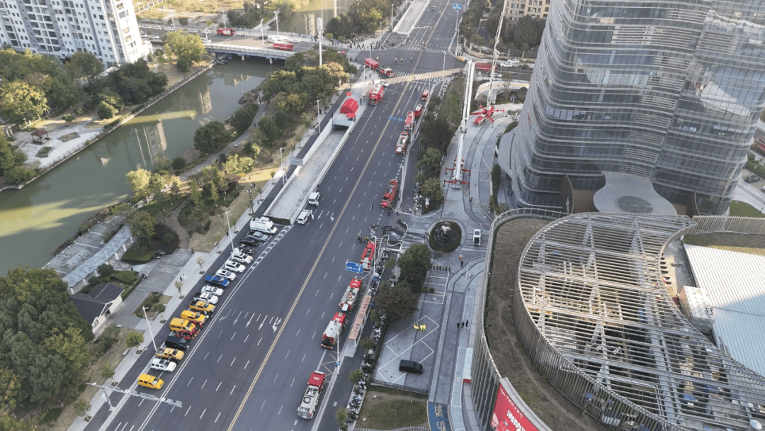 直击339米温州第一高楼“灭火救援现场”<strong></p>
<p>新北洋股票</strong>,多部门紧急联动“以练促战”!