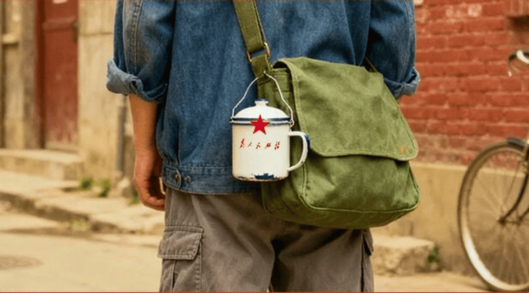 “50块帆布包配3000块包挂”<strong></p>
<p>正虹科技股票</strong>,时髦年轻人背半个身家出门