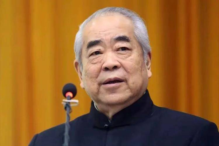 “失联风波”过后<strong></p>
<p>携程股票</strong>,87岁画家范曾首次公开露面,发文称喜获独子、迁入新居,与女儿继子断绝关系