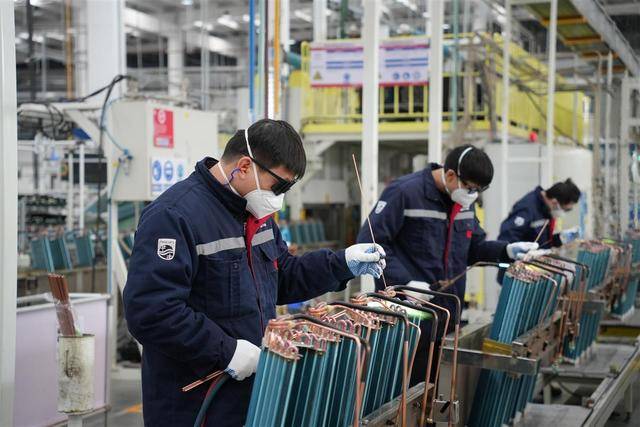 董明珠硬刚空调“铝代铜”<strong></p>
<p>新东方股票</strong>！海尔、美的、小米将联合推动空调核心散热部件的铜管换成铝管