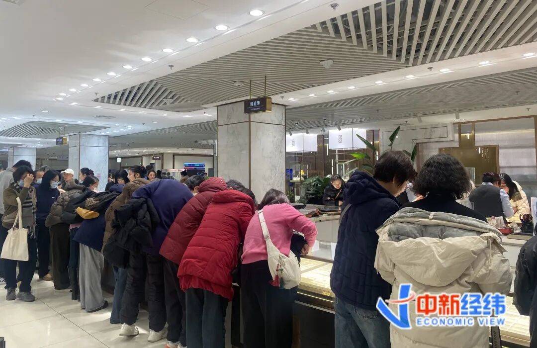 一夜大跌<strong></p>
<p>海陆重工股票</strong>，价格又跌回去了！有人刚买完发现价格回落，犹豫后又下手了……