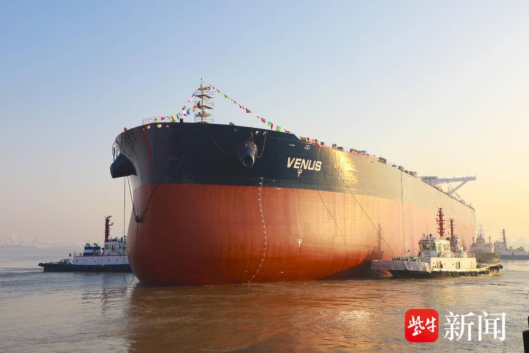 长332.9米<strong></p>
<p>羚锐制药股票</strong>，宽60米开门红！镇江史上最大新造船顺利出坞拖带