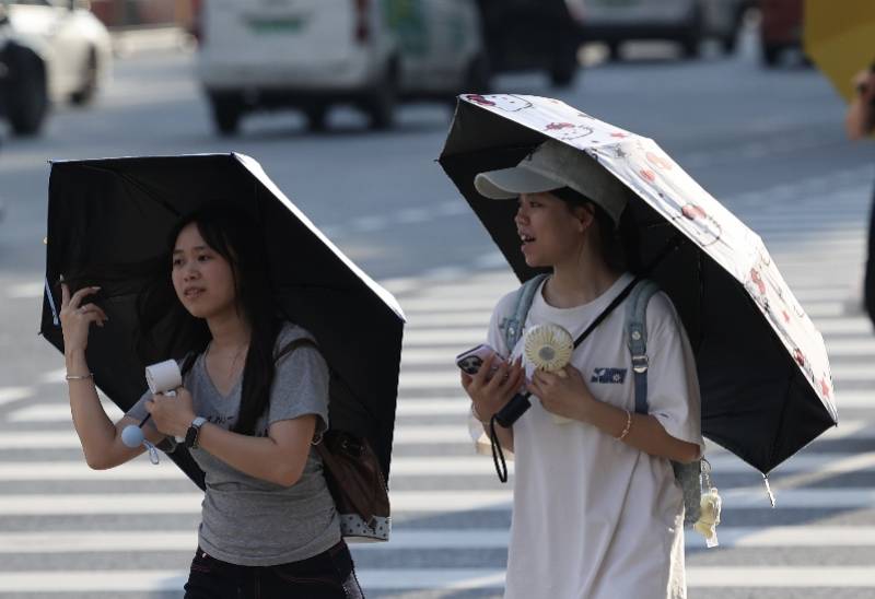 “热麻了”<strong></p>
<p>完美世界 股票</strong>，广州今日最高温41.6℃，花都区橙色预警生效