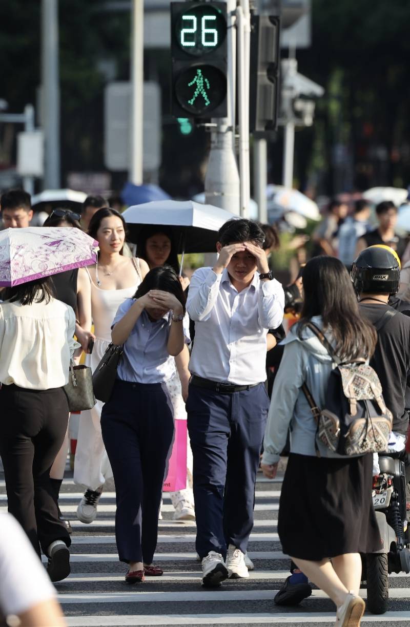 “热麻了”<strong></p>
<p>完美世界 股票</strong>，广州今日最高温41.6℃，花都区橙色预警生效