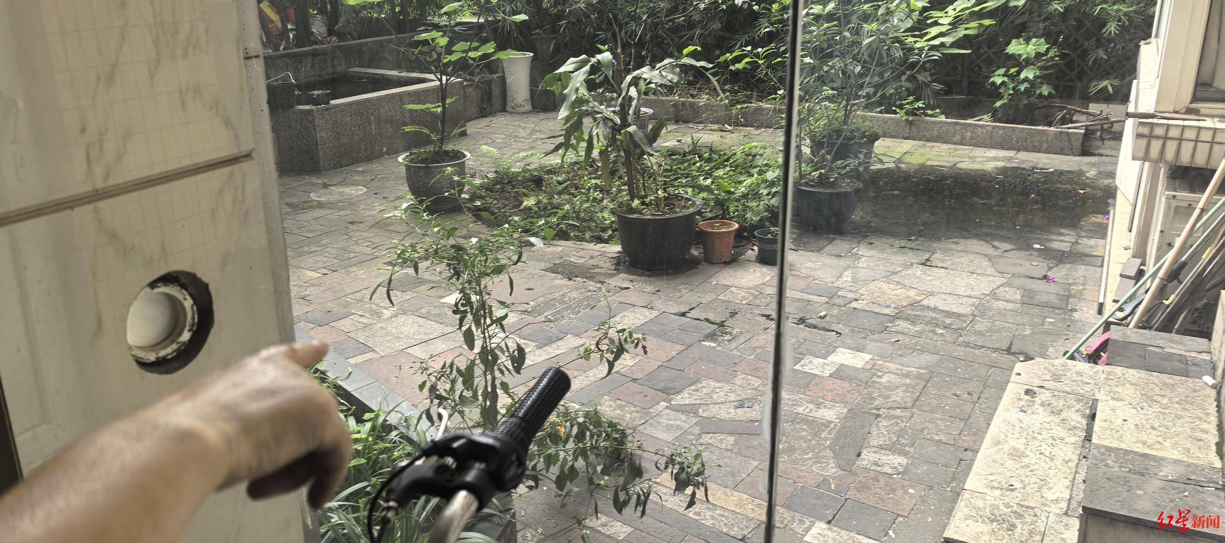 “男子疑遭妻子家暴跳楼身亡”追踪:父母提起刑事自诉<strong></p>
<p>中国宝安股票</strong>,法院回应近期将答复 婚事曾遭家人反对